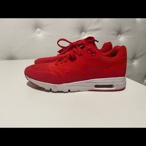 Red Air Max